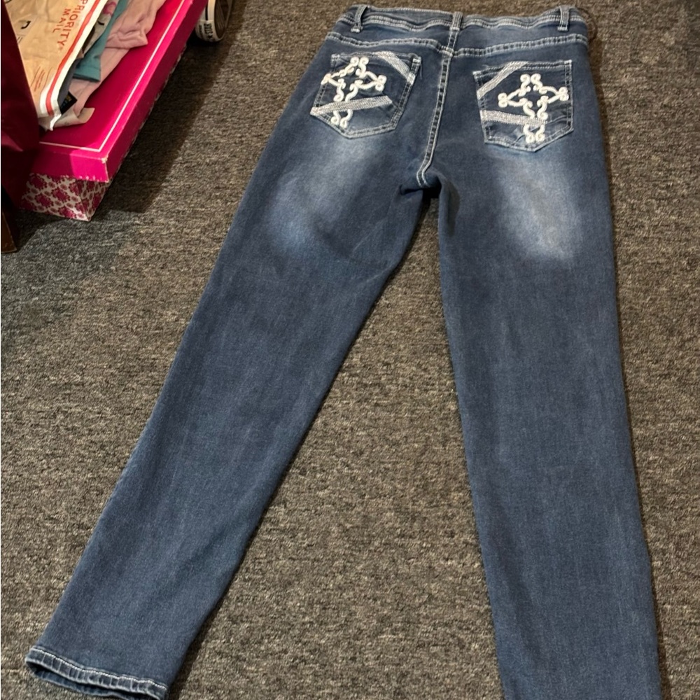 Casual Blue Denim Jeans… Fits Small - fits ladies sz: 1-4